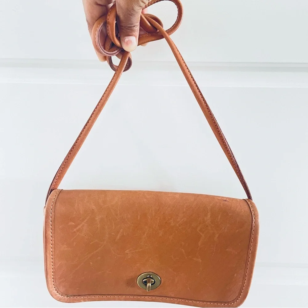 Coach Vintage Leather Tan Single Flap Crossbody Shoulder Cognac Bag - Picture 2 of 16